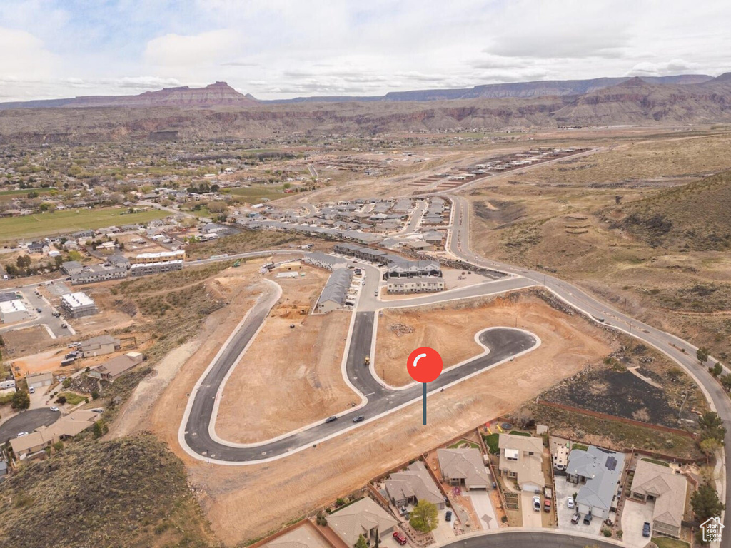 Drone / aerial view featuring a mountain view