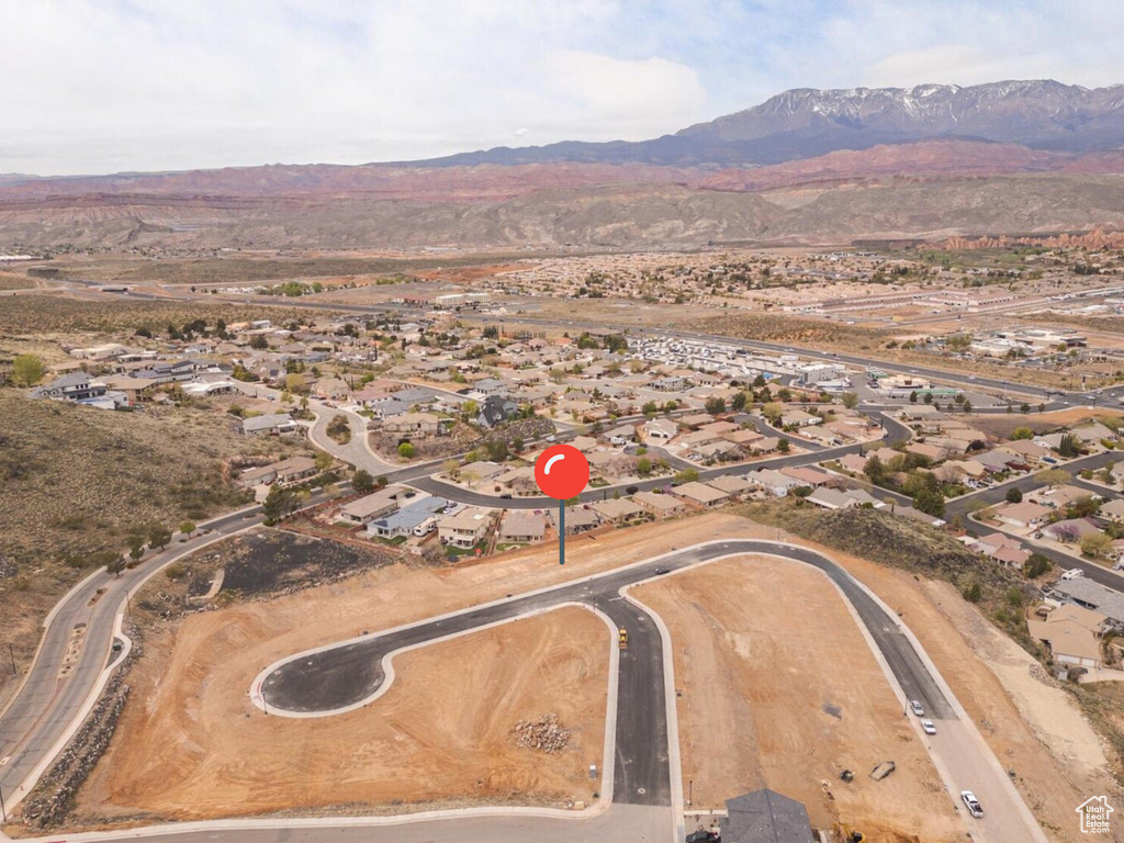 Drone / aerial view featuring a mountain view