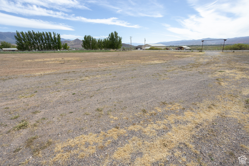 View of yard featuring a mountain view