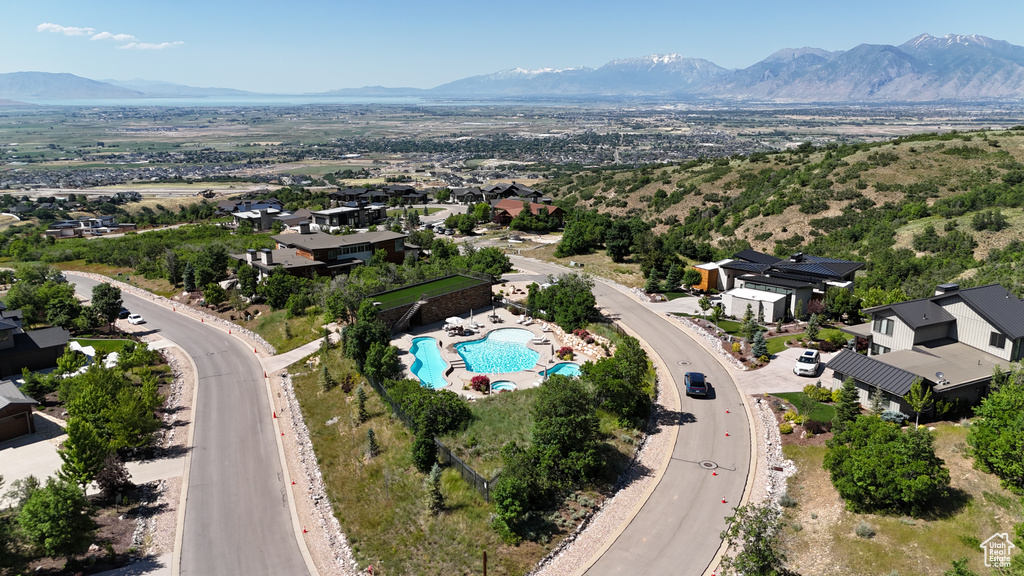 Drone / aerial view featuring a mountain view