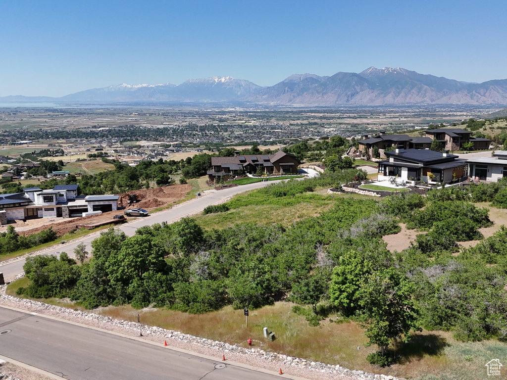 Bird\'s eye view featuring a mountain view