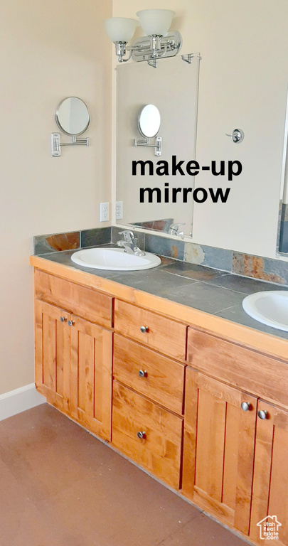 Bathroom with double sink vanity