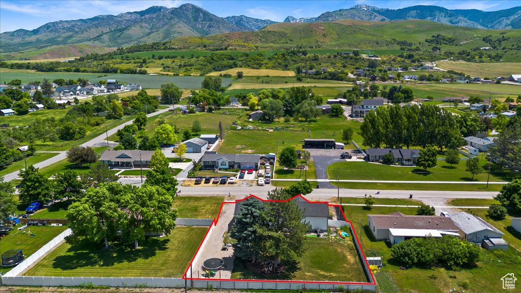 Bird's eye view featuring a mountain view