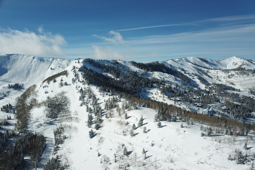 View of mountain feature