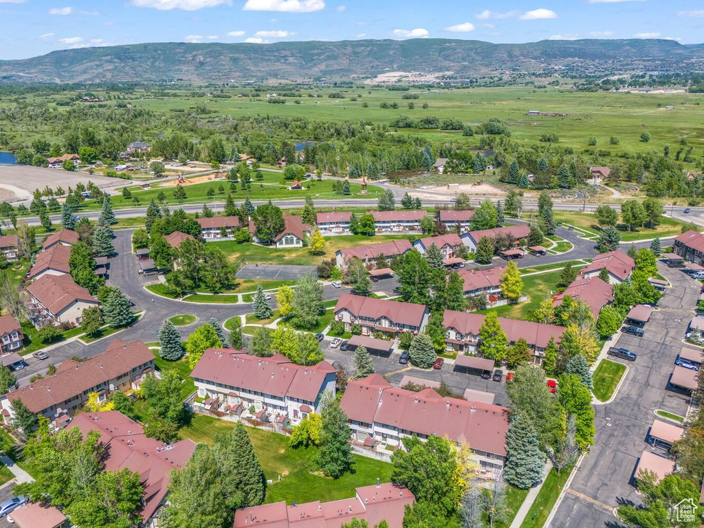 Aerial view with a mountain view