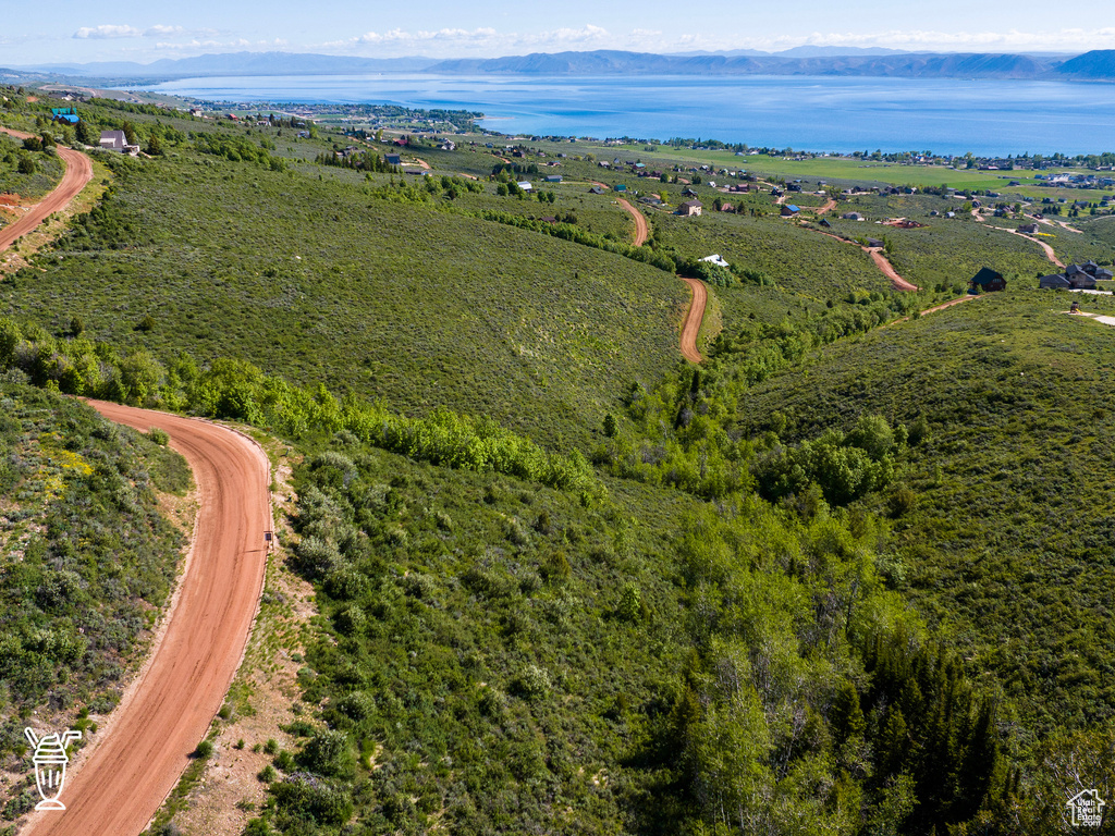 Bird's eye view with a mountain view