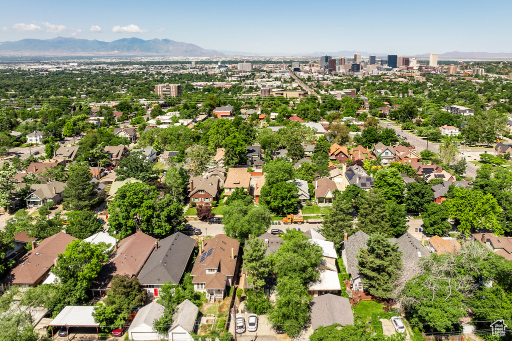 Drone / aerial view featuring a mountain view