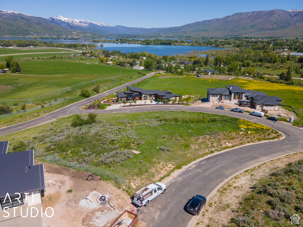 Bird\\\'s eye view featuring a water and mountain view