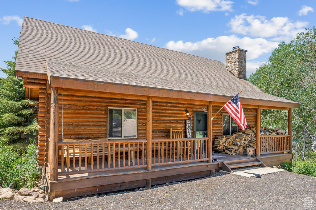 View of front of property featuring a porch