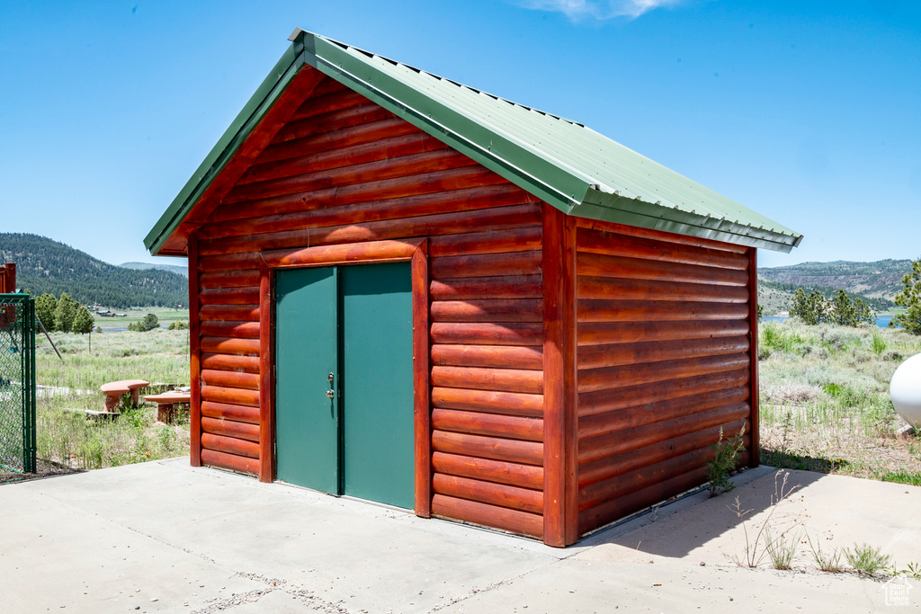 View of outdoor structure featuring a mountain view