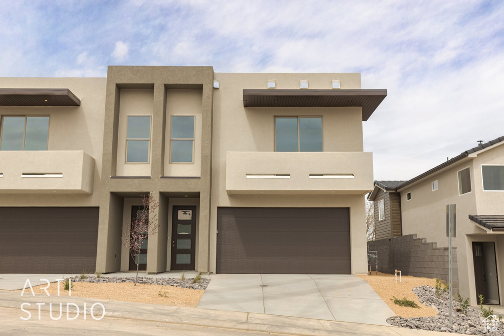 View of front facade with a garage