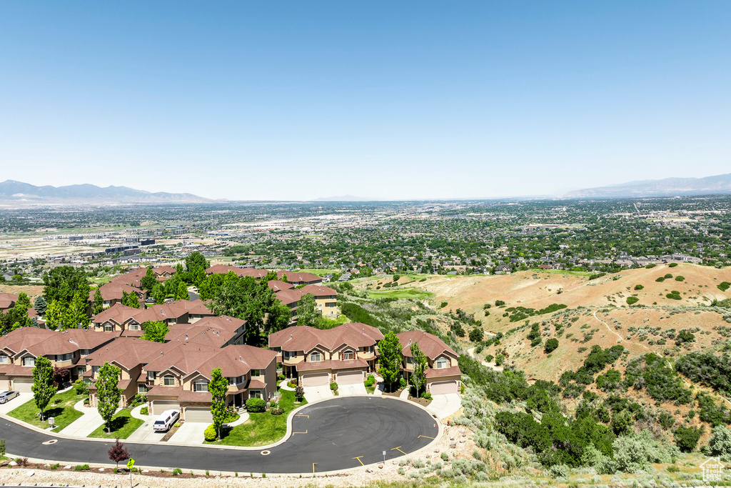 Bird's eye view with a mountain view