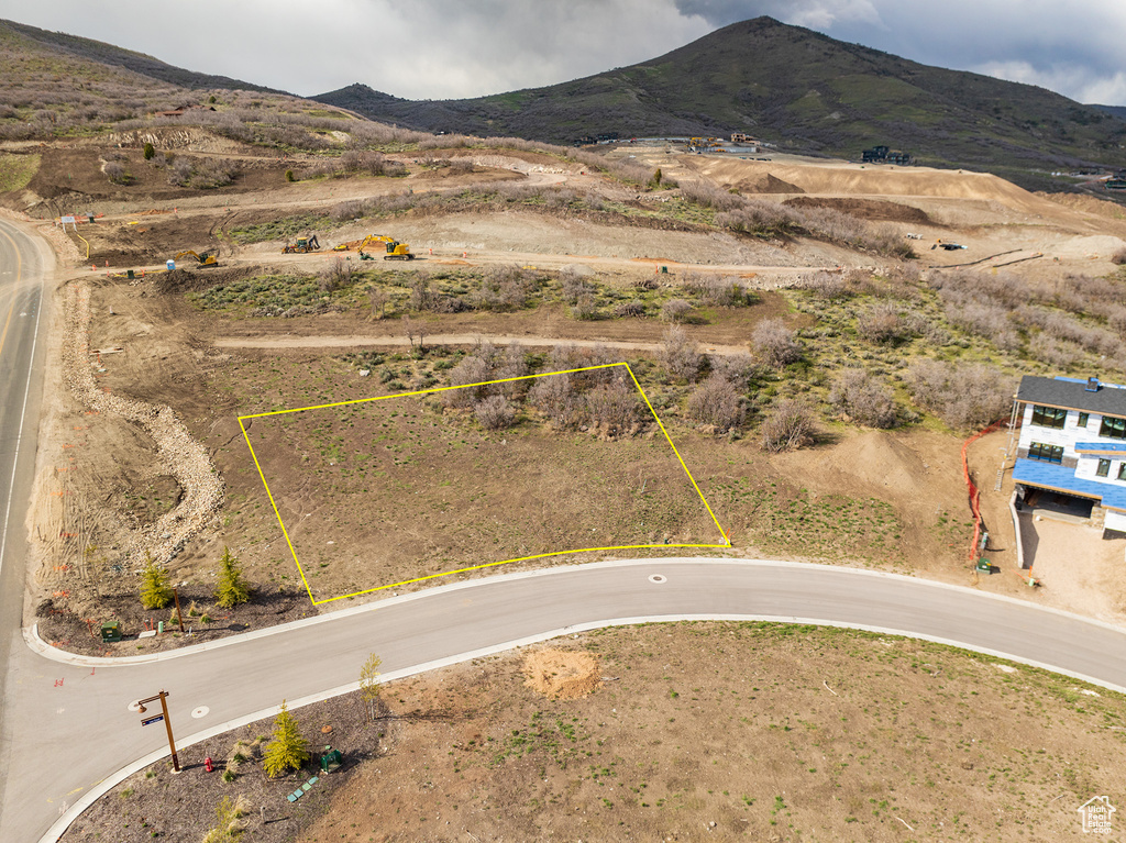 Bird\'s eye view featuring a mountain view