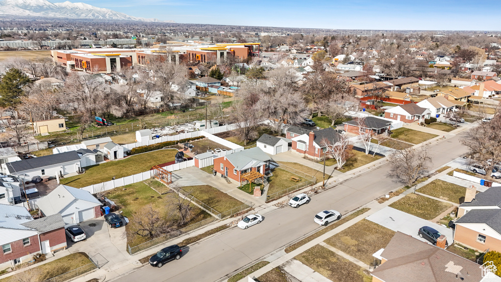 Bird's eye view with a mountain view