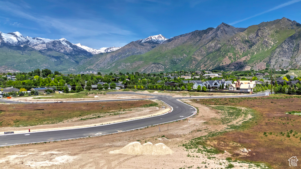 View of mountain feature