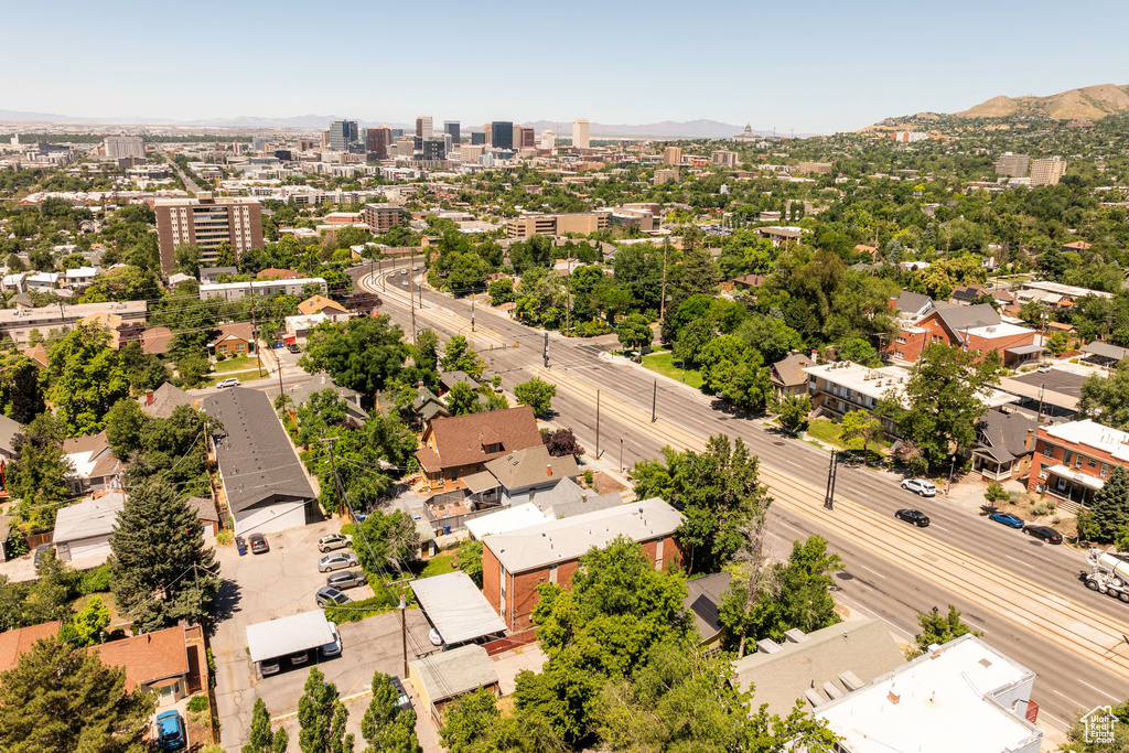 Drone / aerial view featuring a mountain view