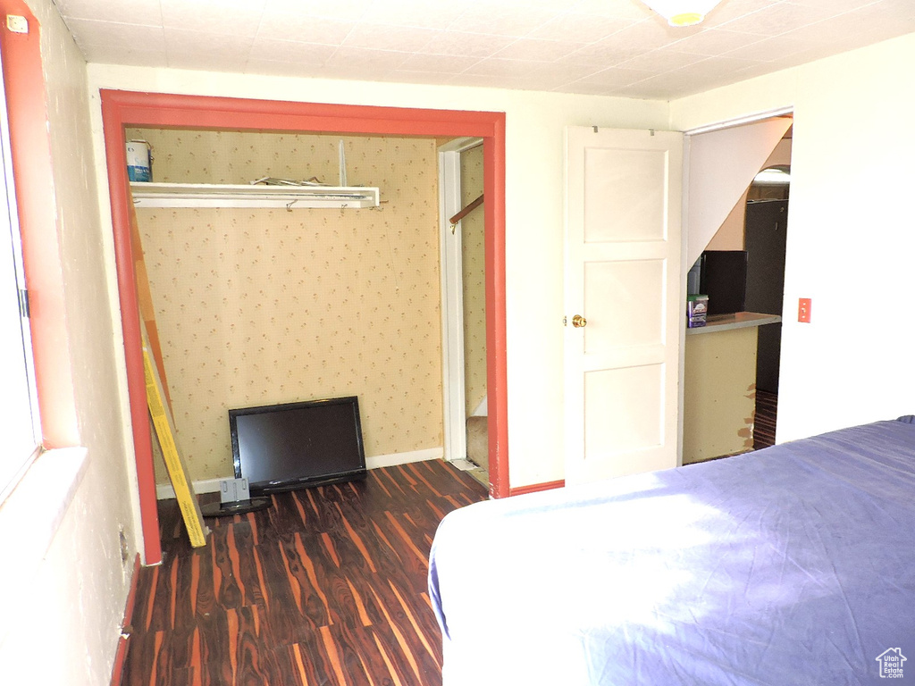 Bedroom featuring hardwood / wood-style flooring