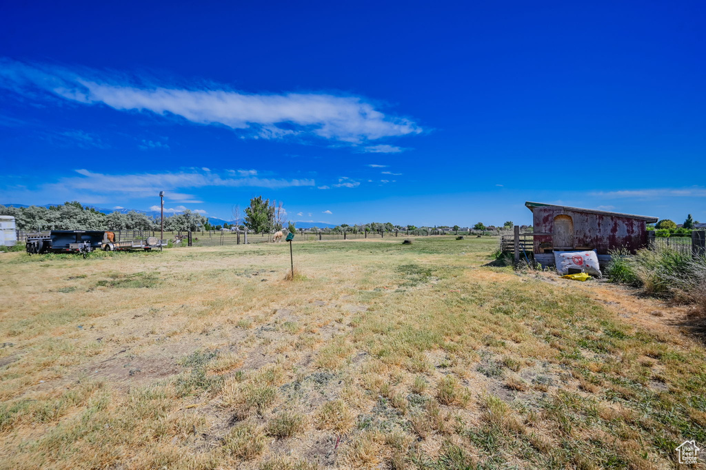 View of yard featuring a rural view