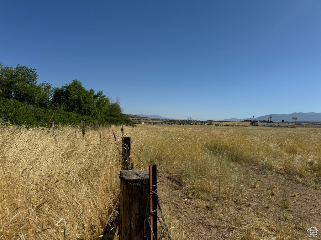 View of nature featuring a rural view