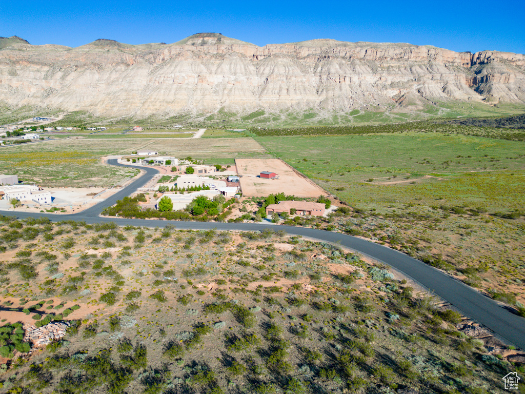 Drone / aerial view featuring a mountain view