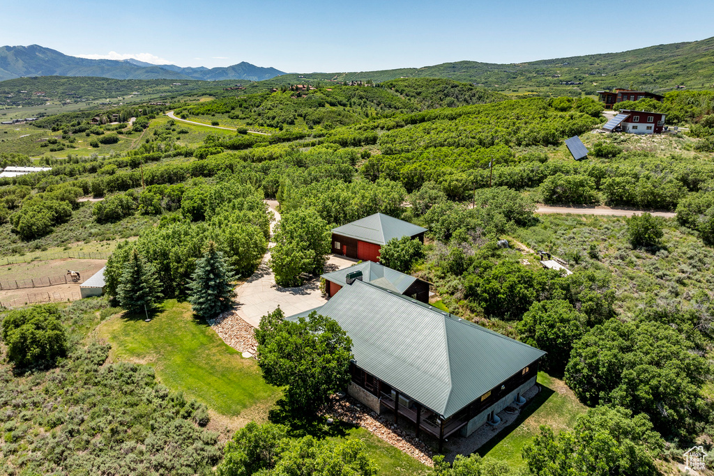 Bird's eye view with a mountain view