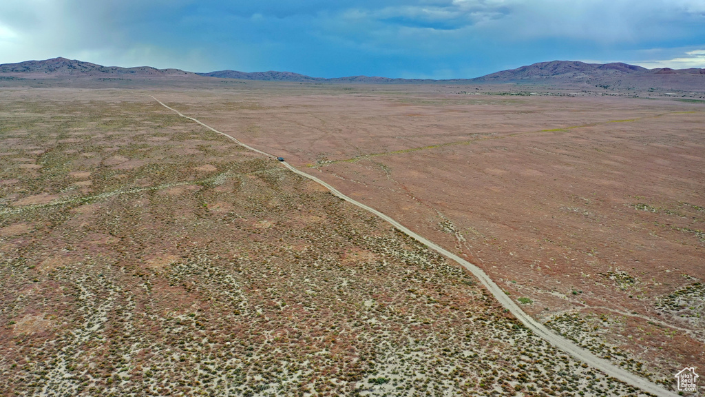 Drone / aerial view featuring a mountain view