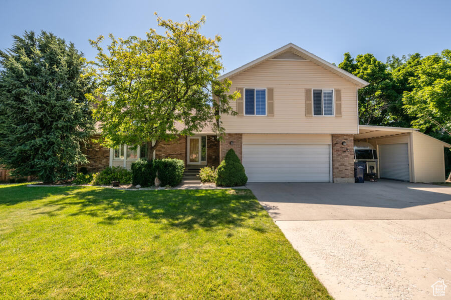 9140 S Bentham Ave, Sandy, UT 84093
