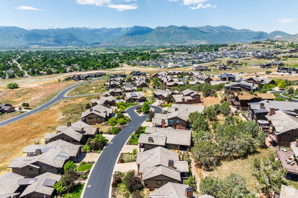 Drone / aerial view featuring a mountain view