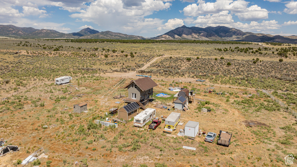 Drone / aerial view featuring a mountain view