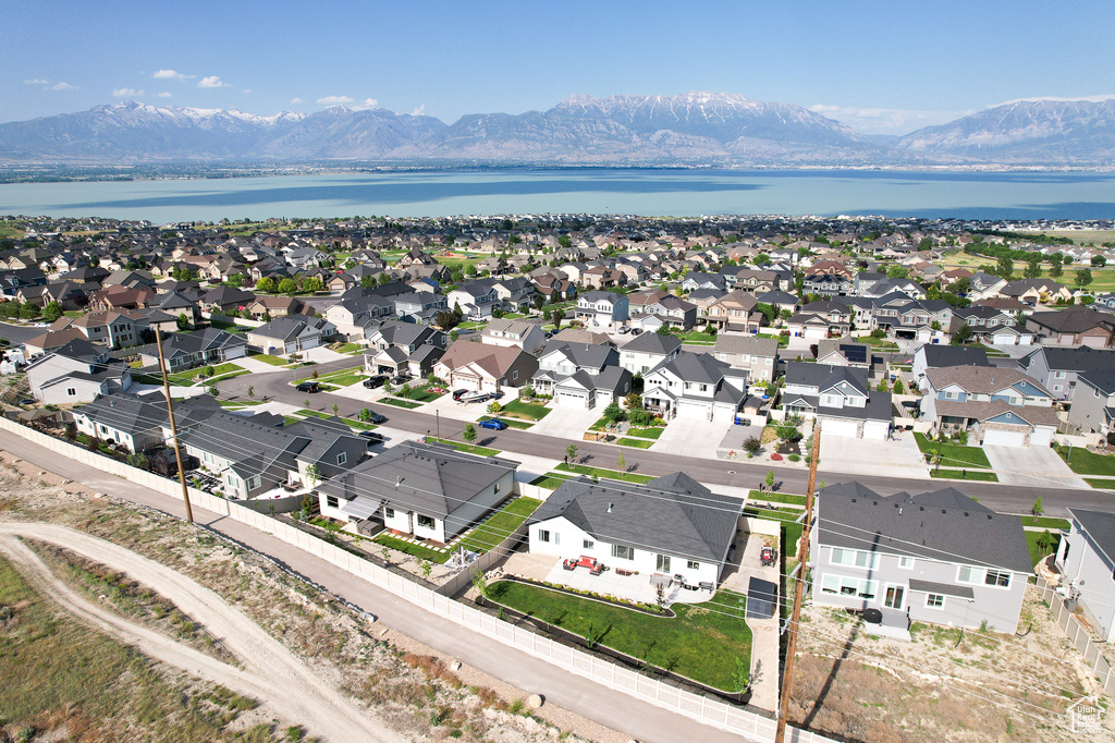 Bird\'s eye view with a water and mountain view