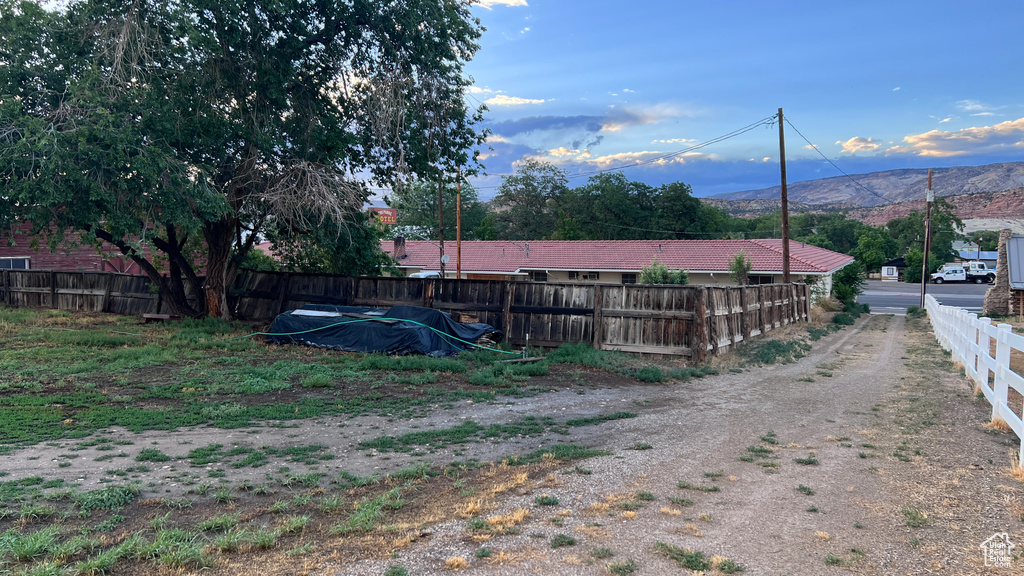 View of yard featuring a mountain view