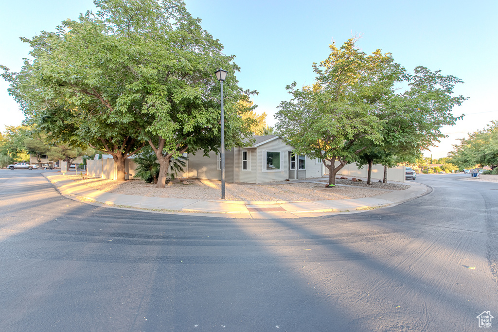 515 250 Ivins, UT 84738