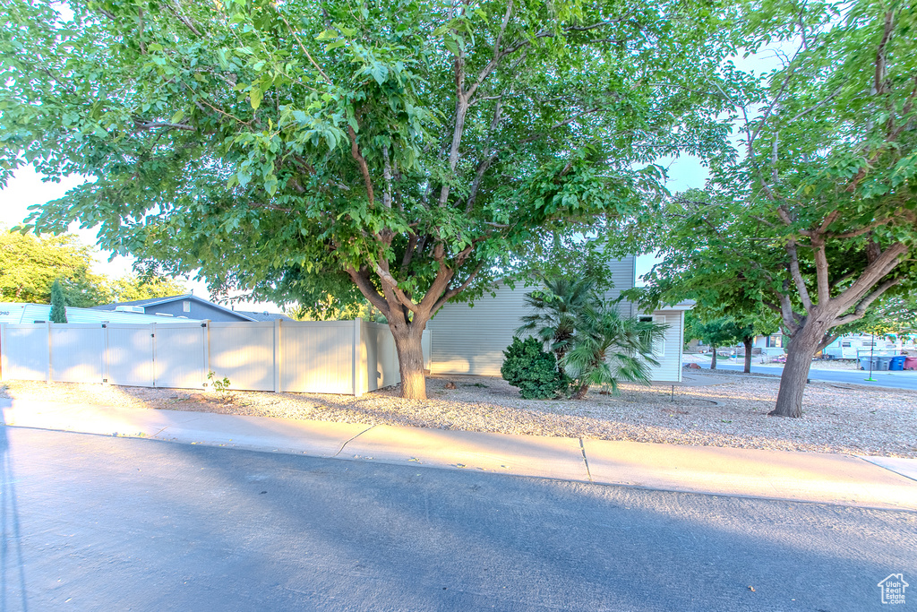 515 250 Ivins, UT 84738