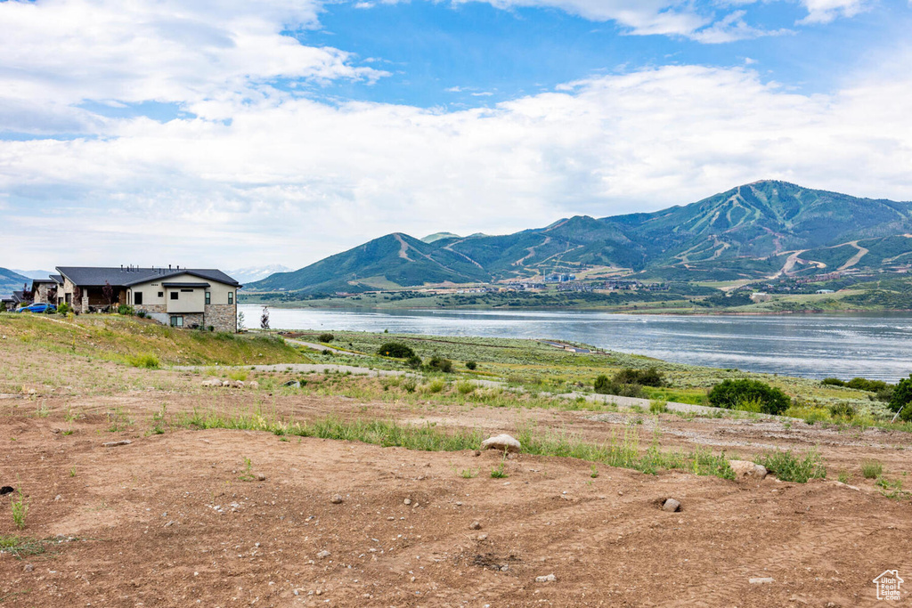 389 E KAYAK DR #207 Hideout, UT 84036