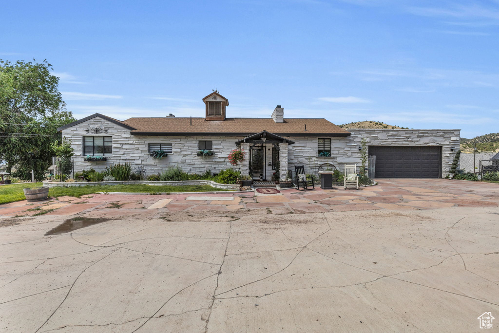 View of front of house with a garage