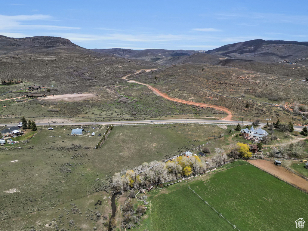 Drone / aerial view featuring a mountain view