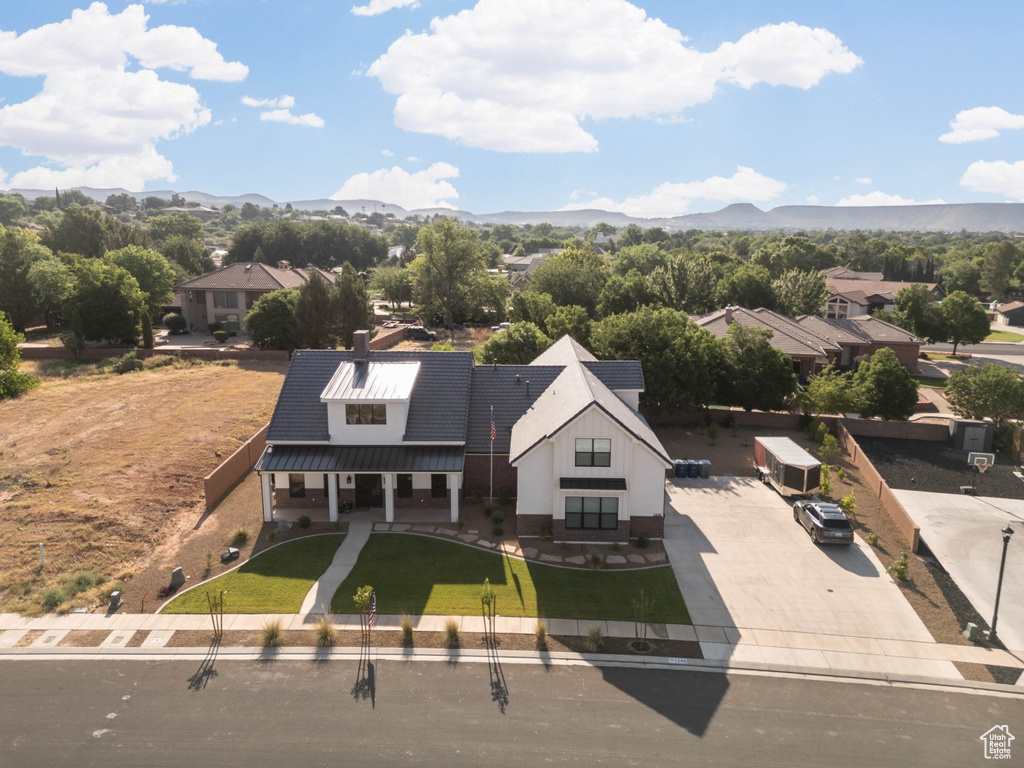 Birds eye view of property