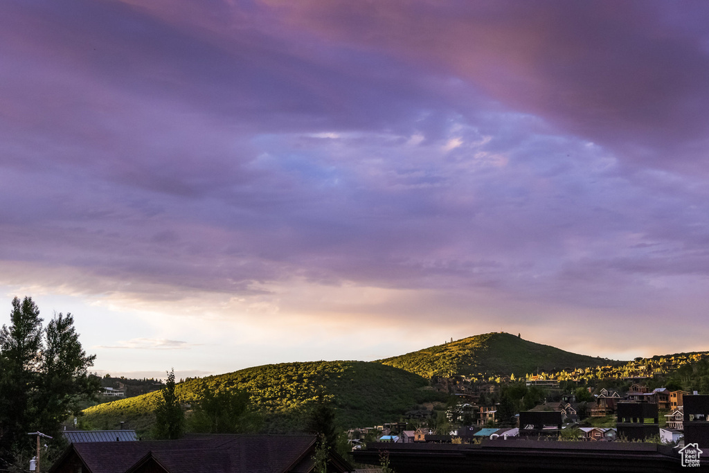 View of mountain feature