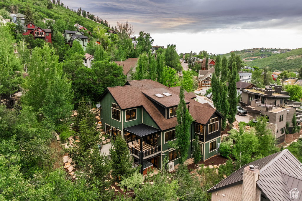 Birds eye view of property