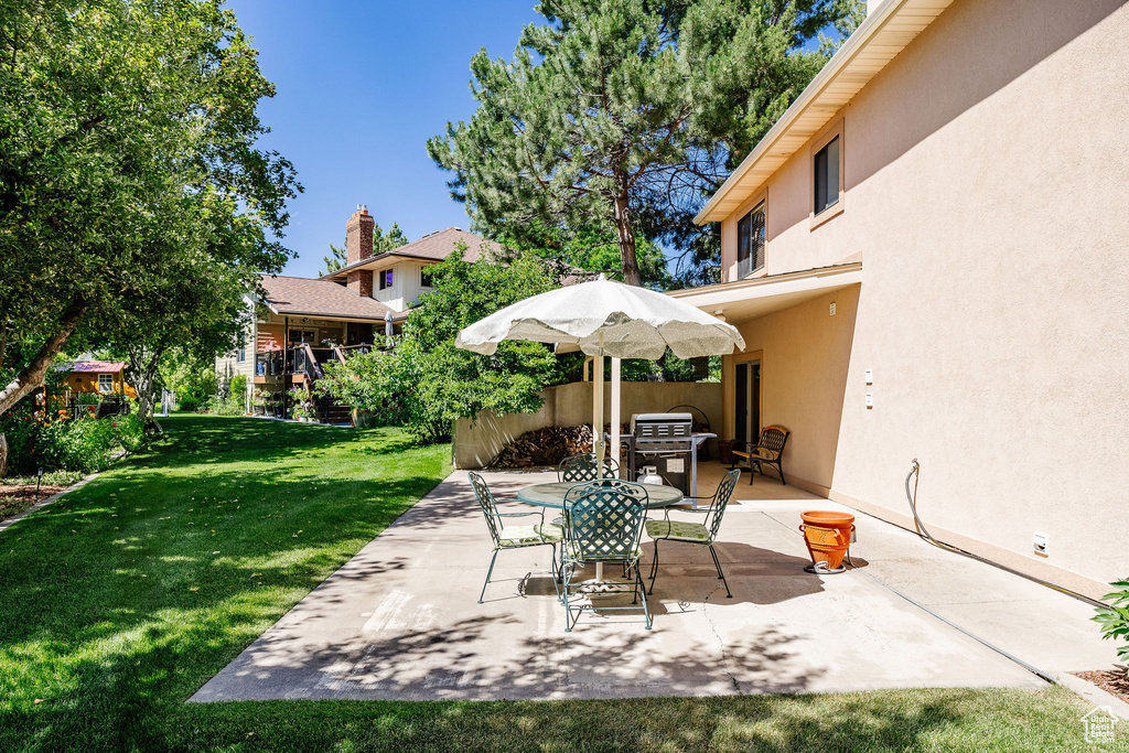 View of patio / terrace featuring grilling area