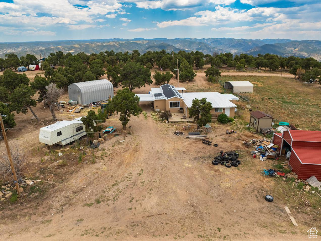 Drone / aerial view featuring a mountain view