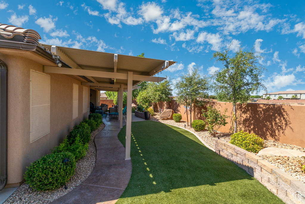 View of yard featuring a patio area