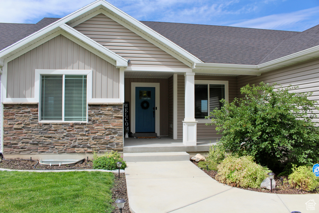 View of property entrance