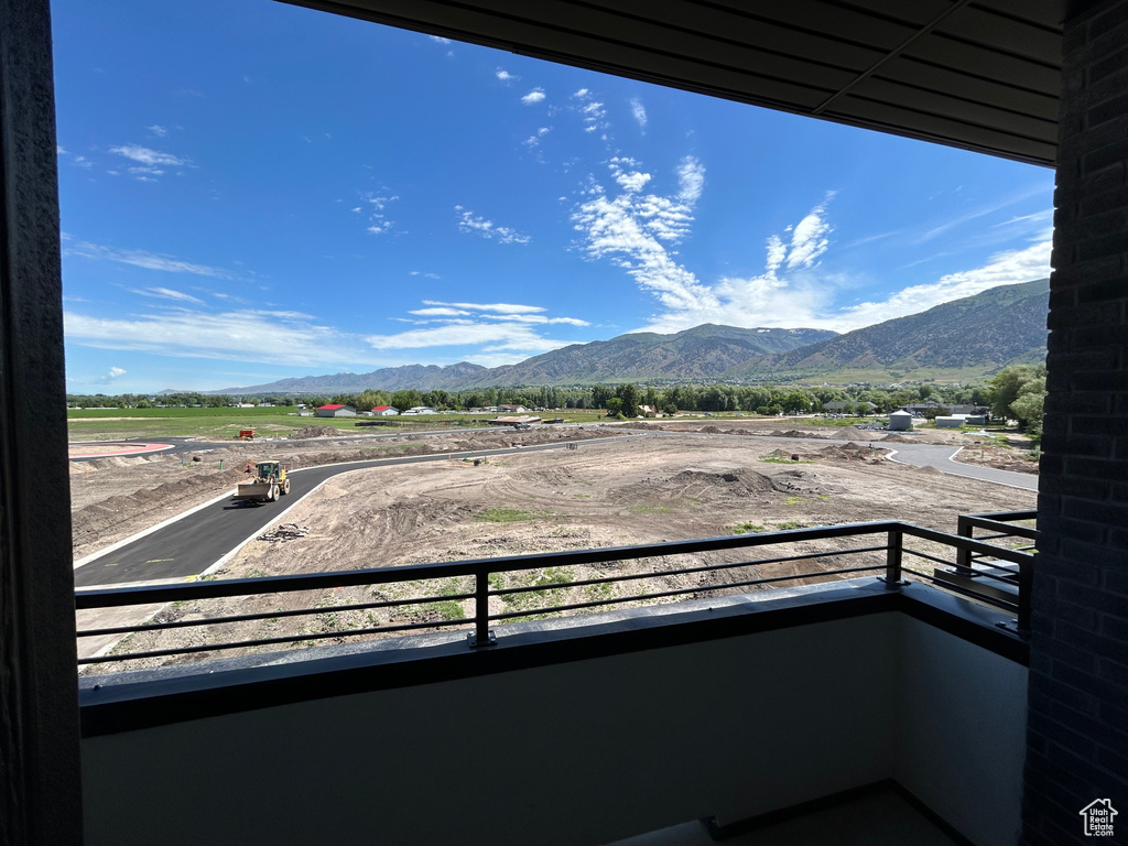 View of mountain feature