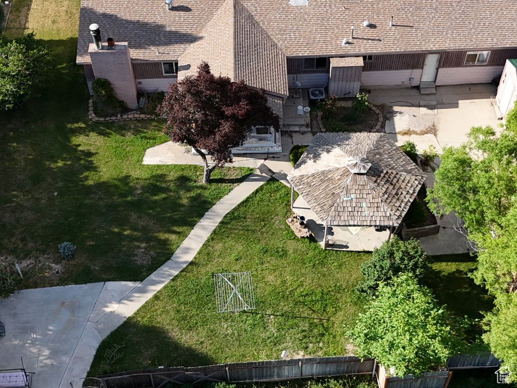 Birds eye view of property