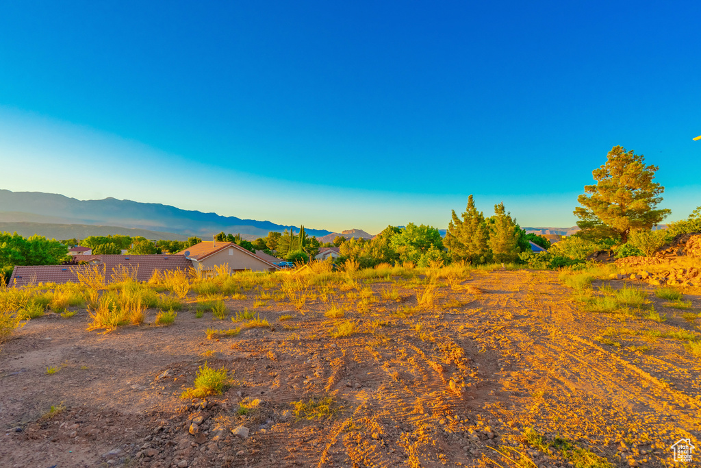 View of mountain feature