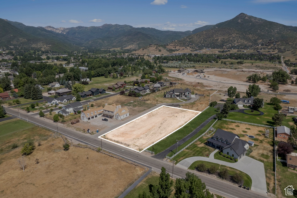 Drone / aerial view featuring a mountain view