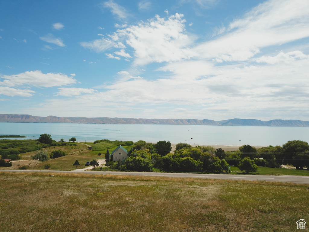 Water view with a mountain view