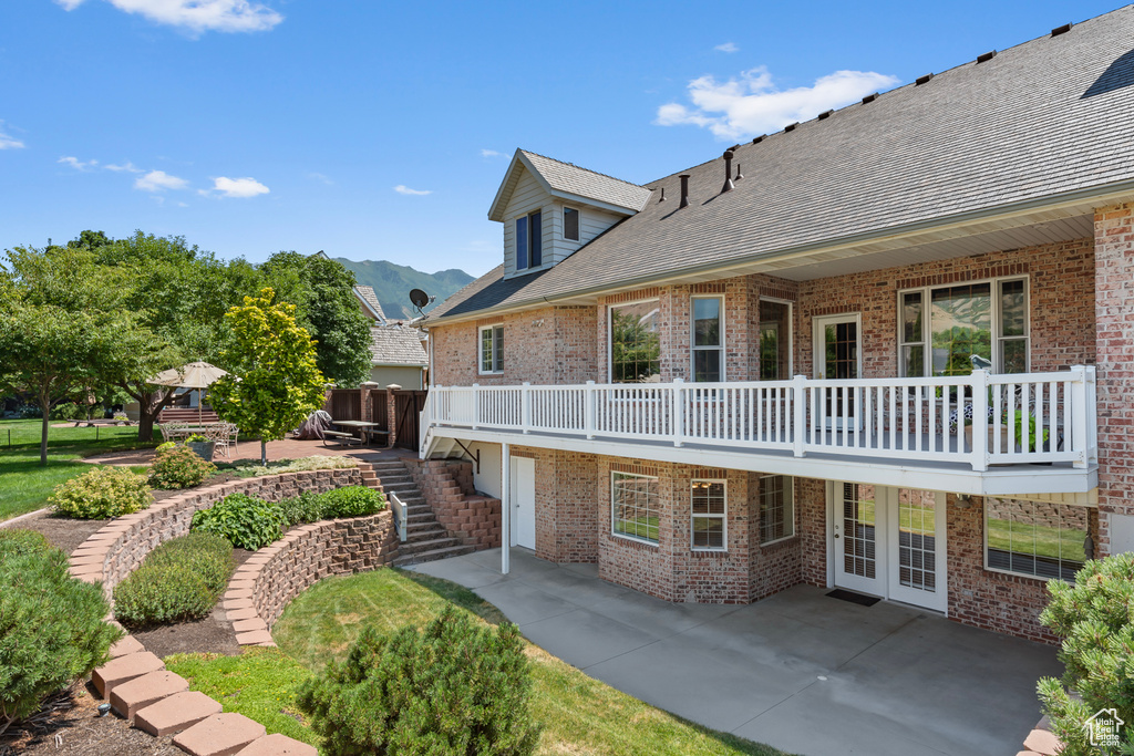 View of property exterior