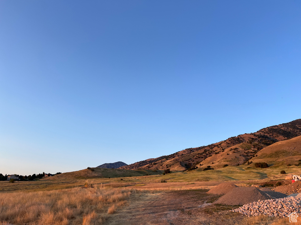 View of mountain feature